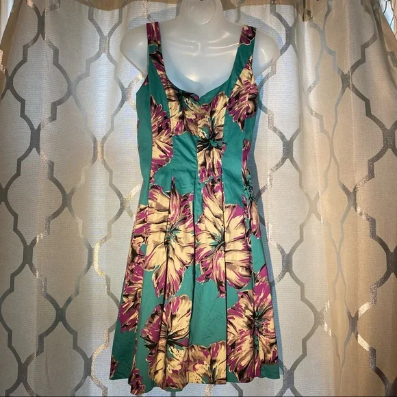 Nine West Beautiful Floral botanical dress Size 2 - Picture 7 of 8